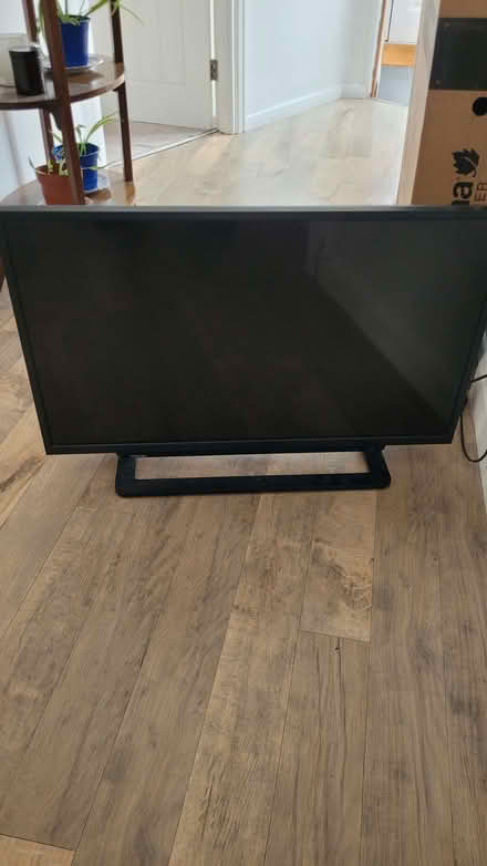 Photo of free TV (not working) (Hornchurch RM12) #1