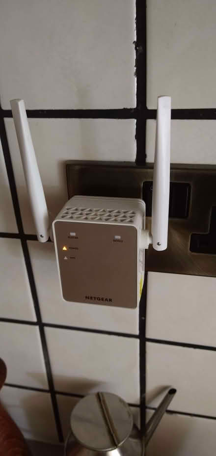 Photo of free NetGear AC1200 EX6120 WiFi Range Extender (Woodlands TW7) #1