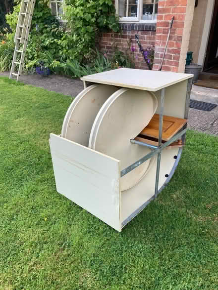 Photo of free Rotunda corner kitchen unit (Meifod SY21) #1