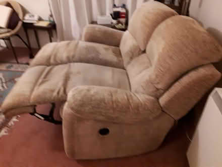 Photo of free Recliner sofa (Wallingford) #3