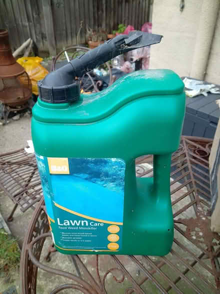 Photo of free Garden bits (Southend-on-sea SS1) #1