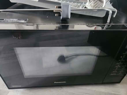 Photo of free microwave (E8) #1
