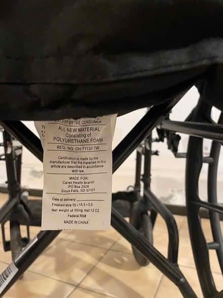 Photo of free Wheelchair (Bloor Lansdowne) #4