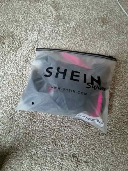 Photo of free New (M/Size 10) Bikini (Becontree RM8) #4