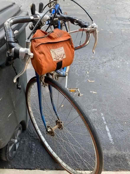 Photo of free Men's Bicycle (Purcellville, VA 20132) #1