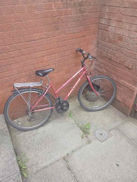 Photo of bikes (L6 5bj) #1