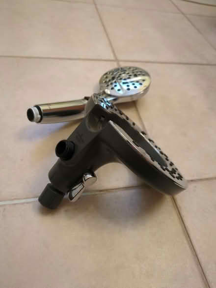 Photo of free Nearly New Delta Combo Showerhead (Pawtucketville / Lowell) #3