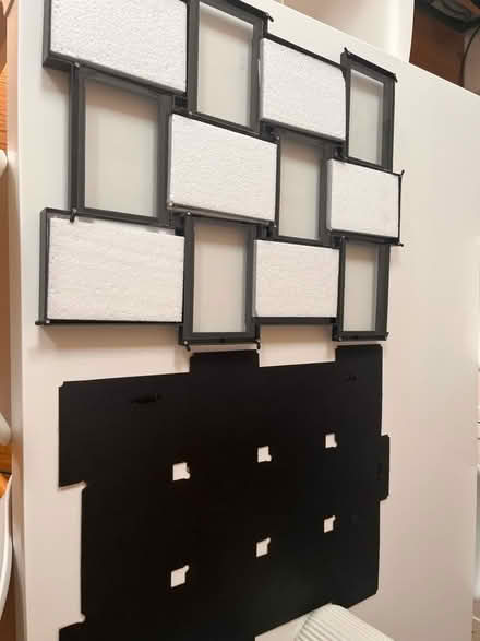 Photo of free Photo frame multi (Br2 Shortlands) #1