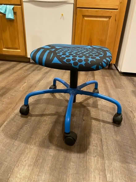 Photo of free Adjustable rolling stool (Mapleton)