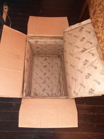 Photo of free Ice packs and box (Oak Cliff) #2