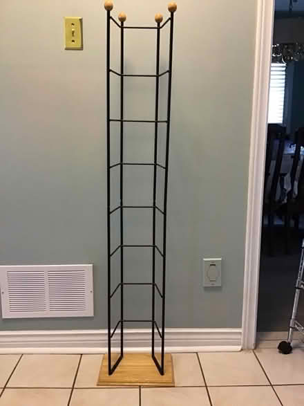 Photo of free DVD rack (Bristol and Hurontario) #1