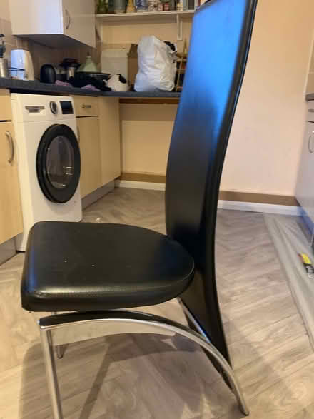 Photo of free 4x dining chairs (SG5) #2