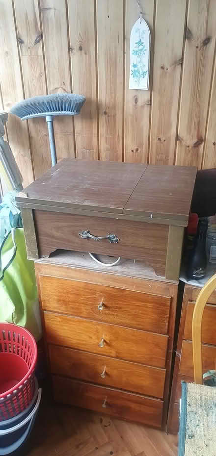 Photo of free New home electric sewing machine (Bridgnorth WV16) #3