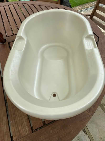 Photo of free Baby bath (Wandsworth Common SW12) #1