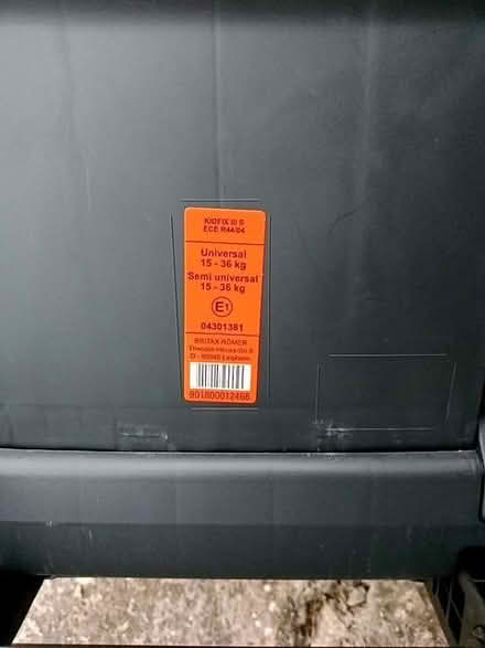 Photo of free Britax romer car seat (Dovecote BS37) #2