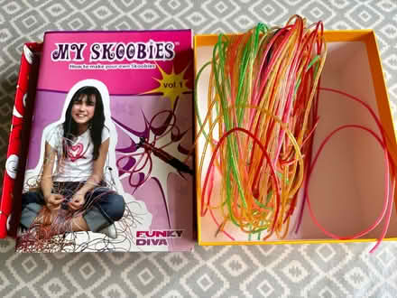 Photo of free Kids crafts Skoobies & window art (Gosforth NE3) #1
