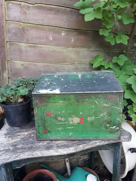 Photo of free Vintage Tin Box (Thornhill FK8) #1
