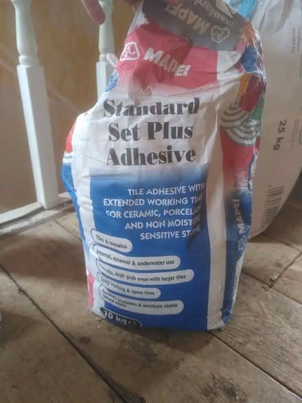 Photo of free tile adhesive (Yarnton OX5) #1