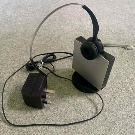 Photo of free Wireless deskphone headset (IP2) #1