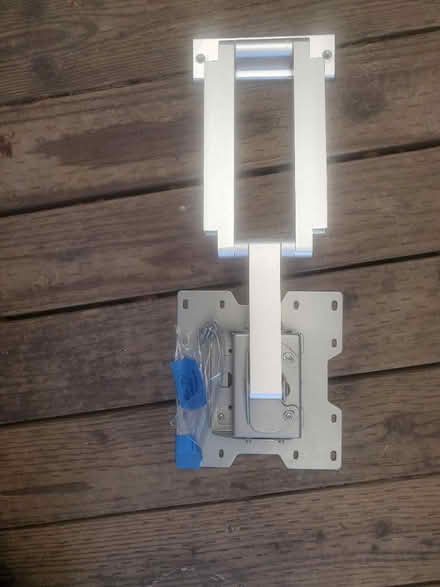 Photo of free Tv wall mount (Oakland/Eastlake) #1