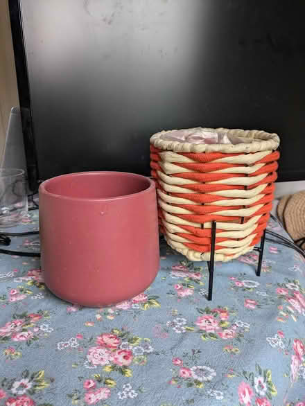 Photo of free Plant pots (HP15) #1