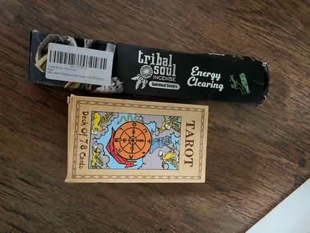 Photo of free Tarot with incense (Hemel) #1