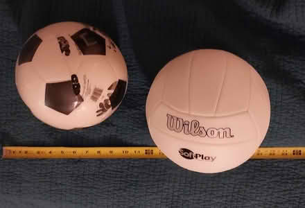 Photo of free 2 soft play balls (Palo Alto, Ventura) #1