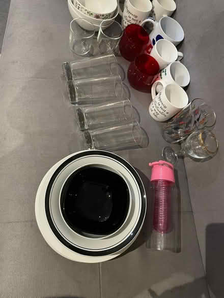 Photo of free Cups and plates (IG3) #1