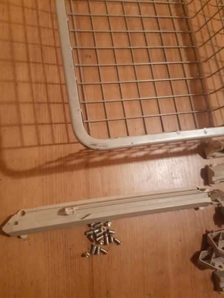 Photo of free 4 Ikea wire baskets with runners (Grassendale L19) #3