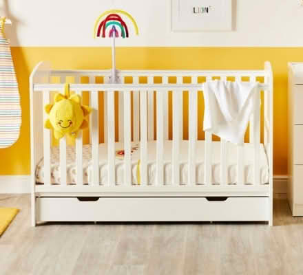 Photo of Baby cot (RH13 Horsham) #1