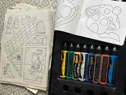 Photo of free Kids crafts Skoobies & window art (Gosforth NE3) #2