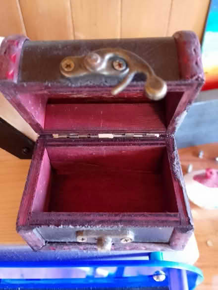 Photo of free Tiny treasure box (Barry) #2