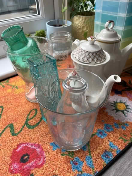 Photo of free 6 vases, teapots & shoerack (L36 Roby) #1