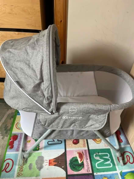 Photo of free Baby basinet (Newington) #1
