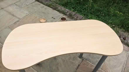 Photo of free Kidney shaped Desk (Horndean PO8) #2