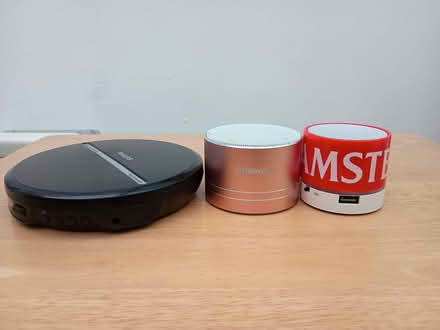 Photo of free Bluetooth speakers and CD player (Clayton Green PR5) #1