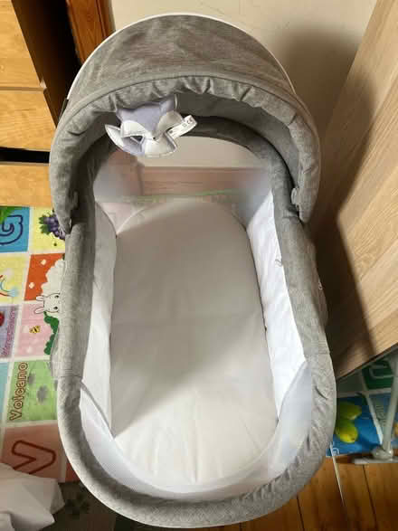 Photo of free Baby basinet (Newington) #2