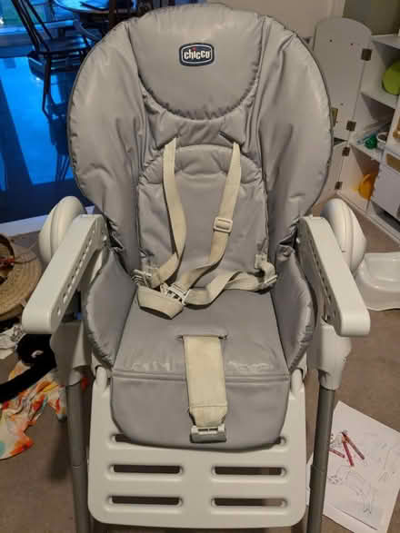 Photo of free Chicco Baby High Chair (Old Woking) #3