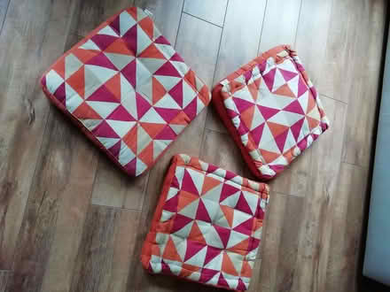 Photo of free 3 square cushions (Newall LS21) #1
