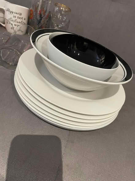 Photo of free Cups and plates (IG3) #3