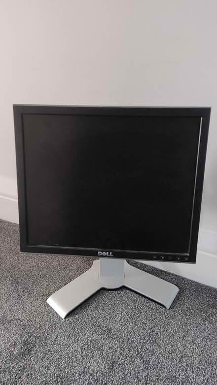 Photo of free Dell 1707FPT Monitor+HDMI Convertor (Tilehurst RG31) #1