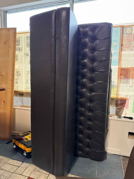 Photo of free Chesterfield diner style seating (Hastings TN34) #1