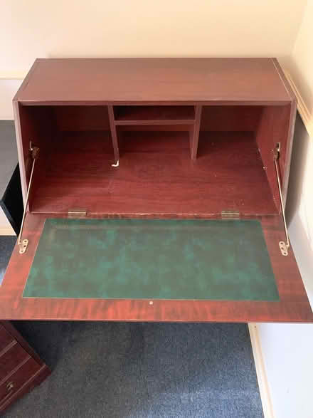 Photo of free 80s mfi bureau (Werrington) #2