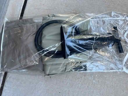 Photo of free Air mattresses/ 2 twin 1 queen (Unser / McMahon) #2
