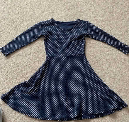 Photo of free Dresses . For a 3 year old (Tw15 1eg) #3