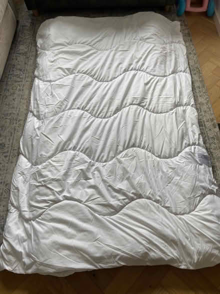 Photo of free Single 10.5 tog duvet (John Lewis) (Lower Bevendean BN2) #1