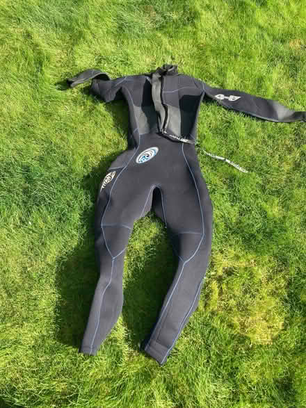 Photo of free Women’s winter wetsuit size 14 (Fulwood S10) #2