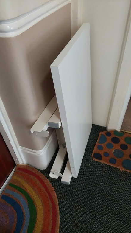 Photo of free White desk (W14) #1