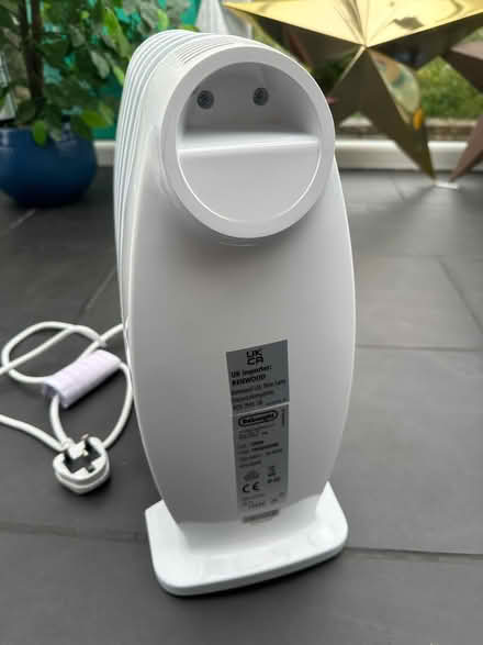 Photo of free DeLonghi (Kenwood) 500 watt Oil Filled Radiator (Kings Langley WD4) #3