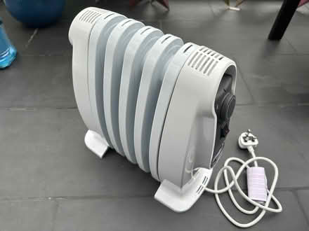 Photo of free DeLonghi (Kenwood) 500 watt Oil Filled Radiator (Kings Langley WD4) #1